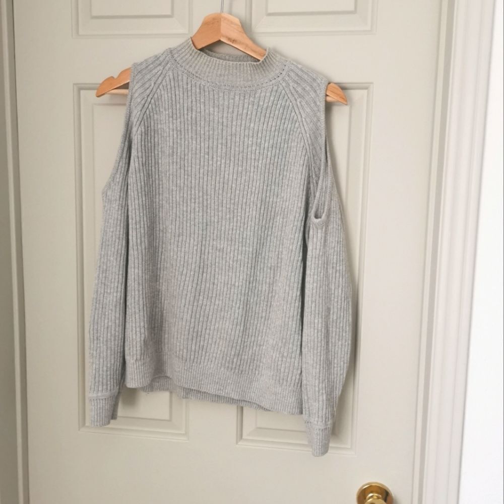 H&M sweater size S